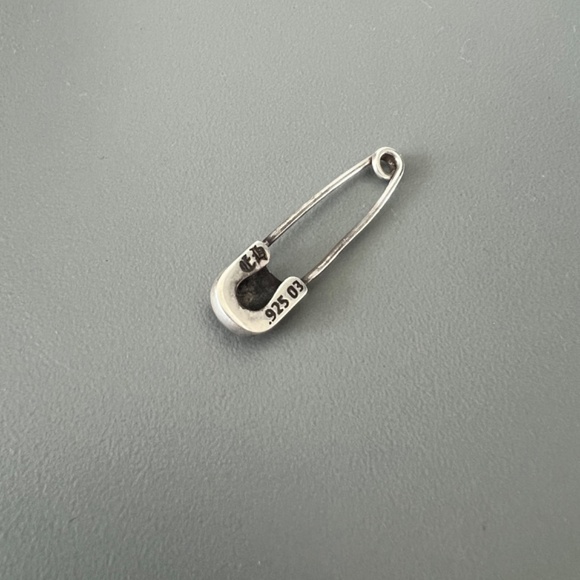 Chrome hearts safety pin - Picture 3 of 4
